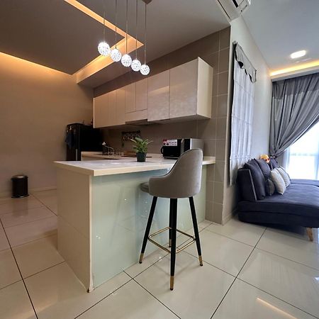 Takuro Homestay Petaling Jaya Bagian luar foto